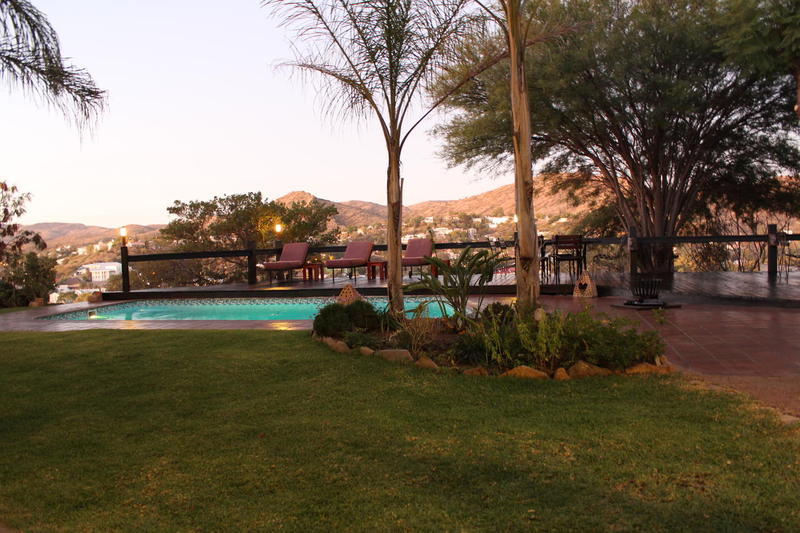 Hilltop Guest House Windhoek Exterior photo