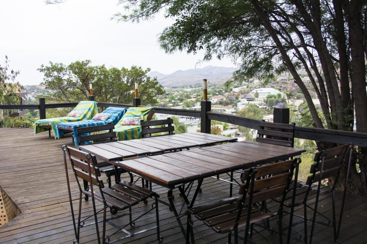 Hilltop Guest House Windhoek Exterior photo